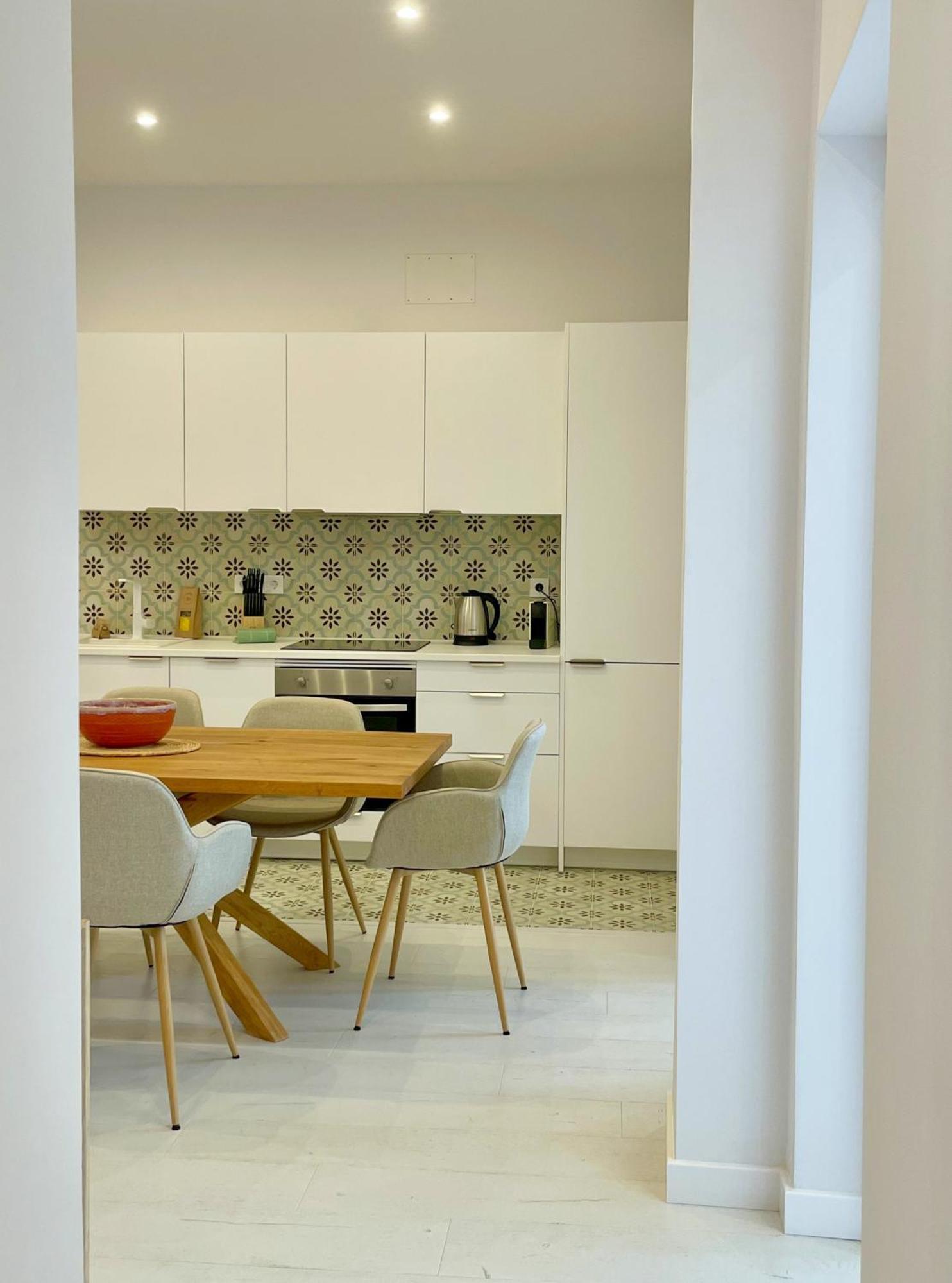 Piso Familiar Con Tres Habitaciones En La Goleta Малага Экстерьер фото