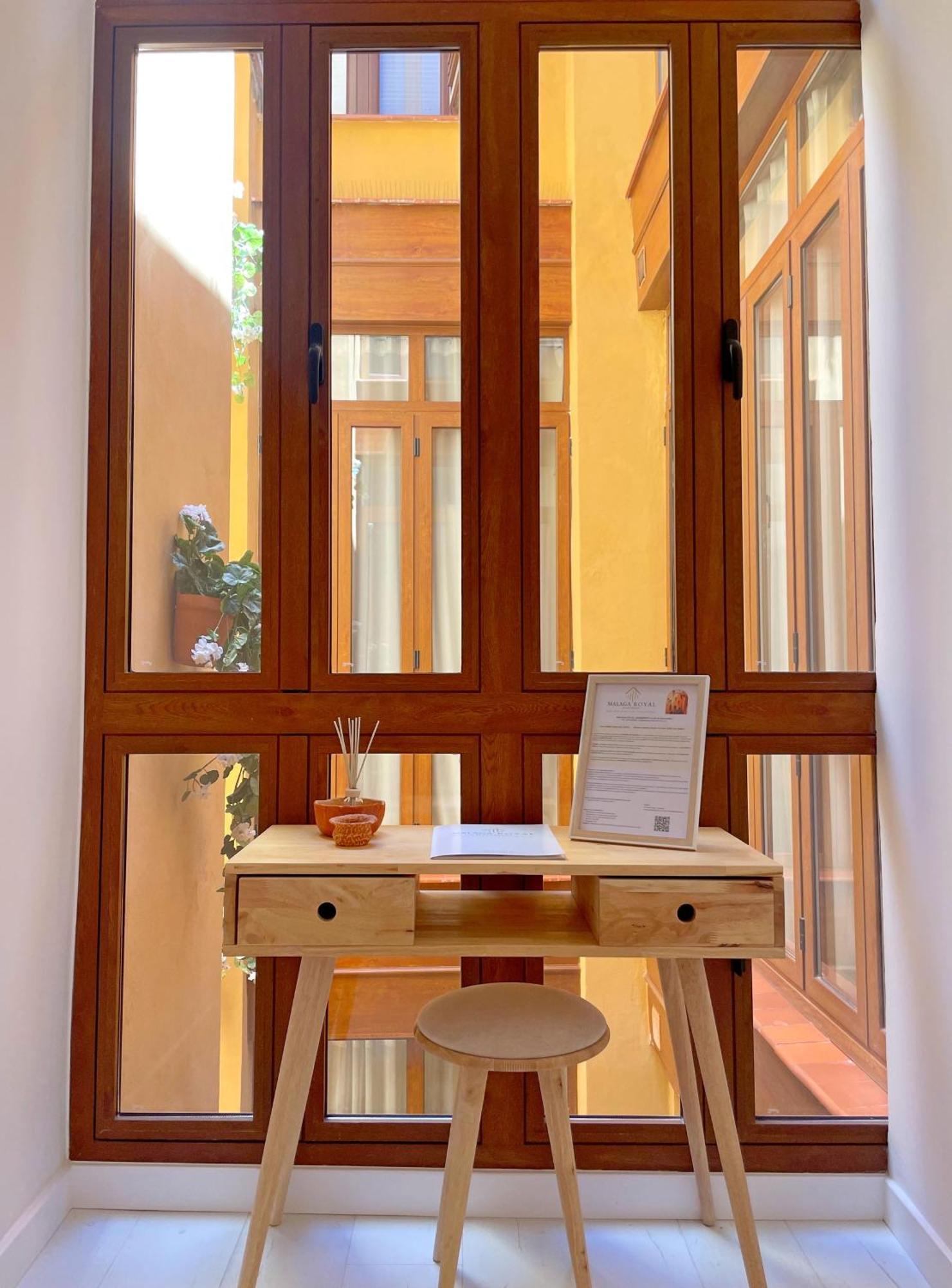 Piso Familiar Con Tres Habitaciones En La Goleta Малага Экстерьер фото